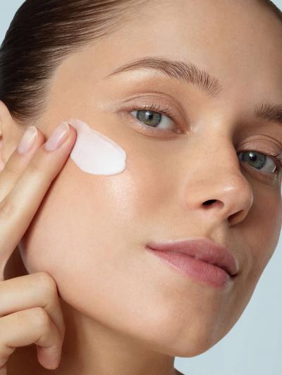 DOUBLE CLEANSING: Como integrar na sua rotina de cuidados de pele? 