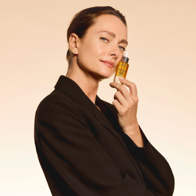 Porque é que um cuidado noturno específico é essencial numa rotina de cuidados de rosto?