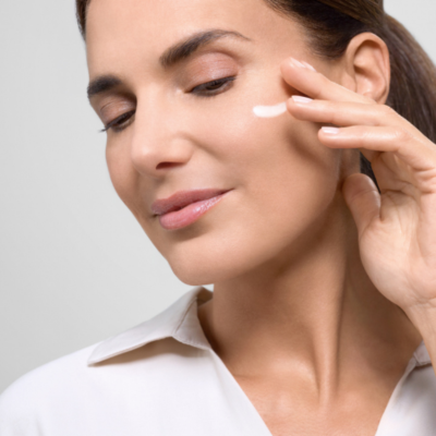 Porque deve utilizar cuidados de rosto com efeito lifting?