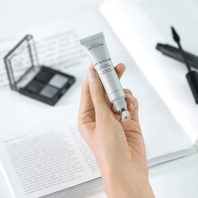 RUGAS PROFUNDAS, PERDA DE FIRMEZA: QUAIS SÃO AS NECESSIDADES DA SUA PELE