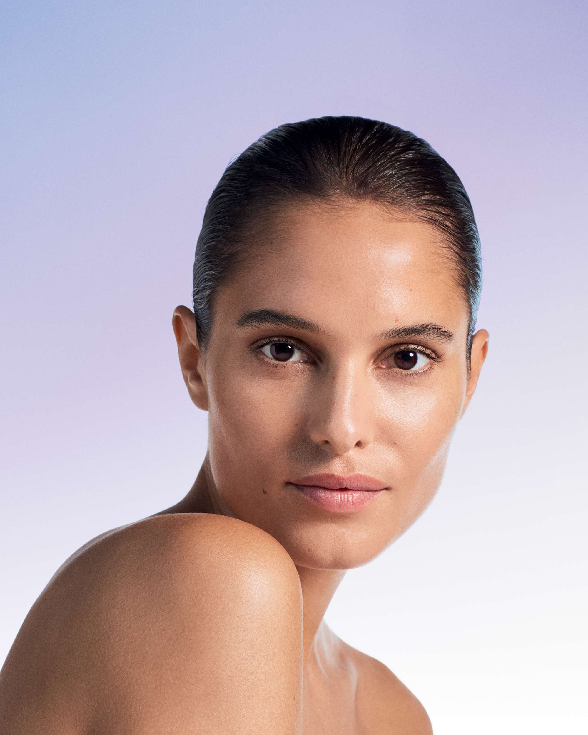 PORQUÊ USAR UM SÉRUM ANTI-MANCHAS?